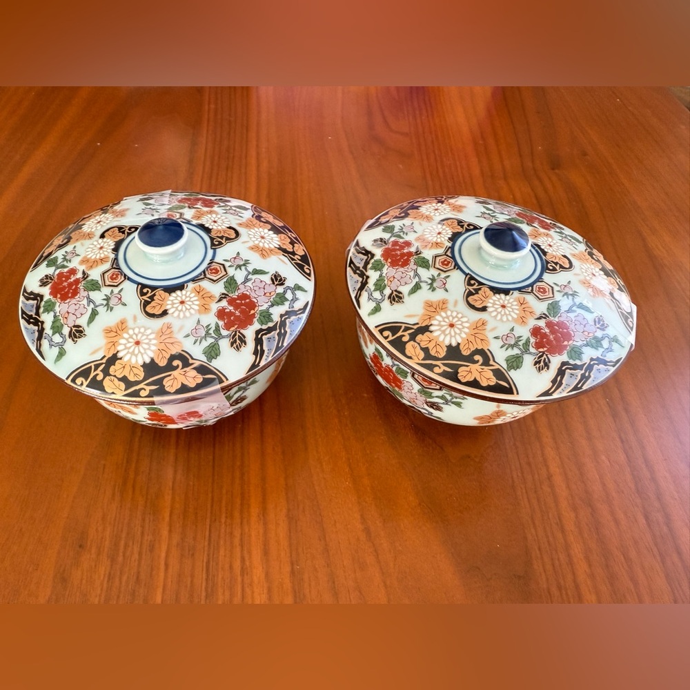 Brand New from Japan- Floral Porcelain Teacups with Lids